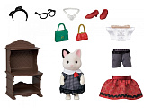 Игровой набор Sylvanian Families Кошка модница в городе и ее гардероб