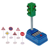 Игровой набор Технопарк Светофор и дорожные знаки, свет, звук