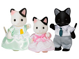 Игровой набор Sylvanian Families Семья Черно-белых котов, 3 фигурки